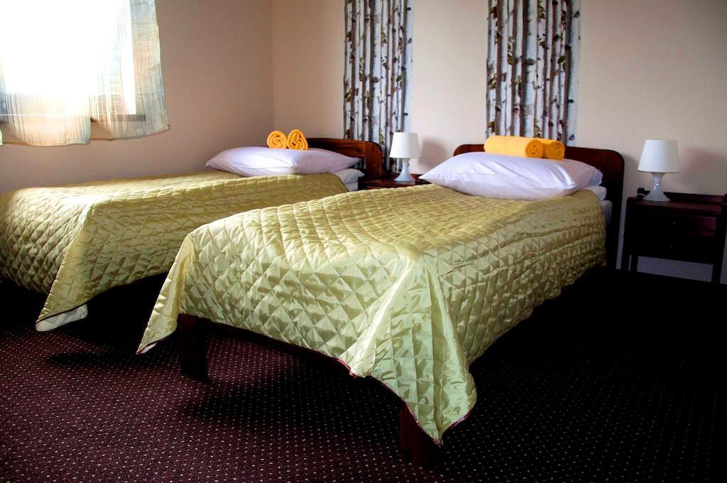 Dwor Na Otulinie Villa Bialowieza Room photo